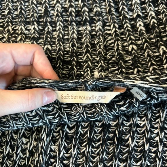 Women’s Oversized Soft Surroundings Black & White Knit Shawl Sweater One Size - Picture 10 of 14